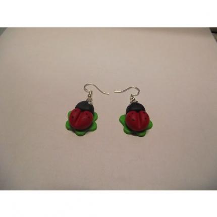 Boucle d oreille -coccinelle-rouge