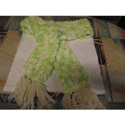 Écharpe en laine-laine spécial tricoter avec les doigts-vert-blanc